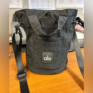 Alo Yoga bucket bag